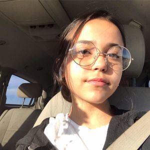 Meet your Posher, Daniela